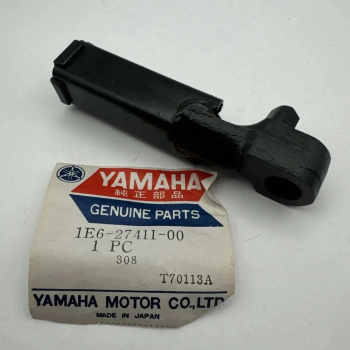 Yamaha XT500 Fußraste vorne links 1E6-27411-00 NOS Originalteil