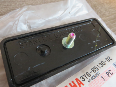 Yamaha Reflektor Rückstrahler DT125R SR250 XJ550 XJ600 XJ650 SRX600 XV250 XV535 Virago YSR80 rear reflector Original NEU