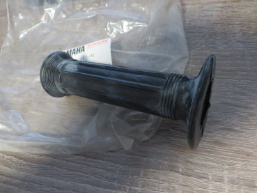 Yamaha Griffgummi rechts RD250 RD350 RD400 XS250 XS400 XS500 XS650 RD80 RD125 LC DT175 DT250 DT400 MX 1A0-26242-01