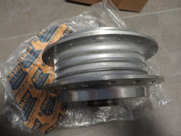 Preview: Yamaha Bremstrommel hinten RD50 DX rear hub  296-25311-00 original NOS