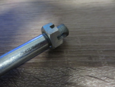 Preview: Yamaha Radachse inkl. Mutter TY50M DT50M DT80 MX DT50 RD80 MX RX80 FT1 GT50 GT80 axle wheel NEU