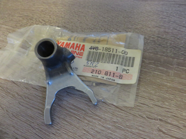 Yamaha Schaltgabel links DT80 LC LCII RD80 LCI LCII YZ80 left shift fork 4V0-18511-00 NEU