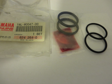 Yamaha Bremssattel Dichtungssatz TRX850 TDR250 TDM850 FJ1200 XJR1200 FZR1000 1NL-W0047-00 Caliper Seal Kit