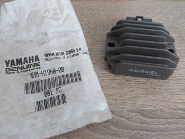 Yamaha Gleichrichter Spannungsregler YP125 Majesty MBK Skyliner X-Max YZF-R125 4HM-H1960-00