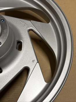 Suzuki VZR1800 Felge Vorne Front Rim Genuine 54111-48G00-YD8