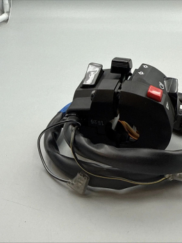 SUZUKI LENKERSCHALTER LINKS GSX650F GSX1250FA SWITCH,HANDLE,L ORIGINAL XX22880