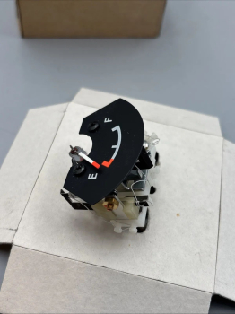 SUZUKI TANKANZEIGE GSX750 GS750E FUELMETER 34320-45410 XX22892