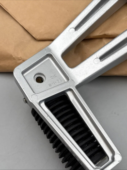 SUZUKI SOZIUSRASTE DR800S DR800SU FOOTREST ASSY,PILLION,R XX22907