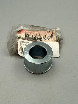 SUZUKI DISTANZSTÜCK DR350SE SPACER,RR AXLE,L 64751-15D00 XX37008