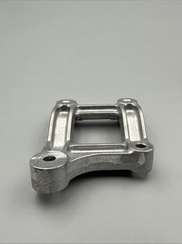 SUZUKI VERKLEIDUNGSHALTER BRACE,COWLING CTR GSXR750W GSXR600W NEU XX22748