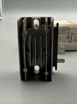 SUZUKI DR600 GS750E GS1100 GSX750E GLEICHRICHTER RECTIFIER ORIGINAL NEU XX22749