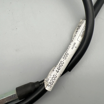 SUZUKI SFV 650 KUPPLUGSZUG CLUTCH CABLE 58200-44H00 ORIGINAL NEU XX22628