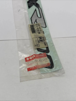 SUZUKI AUFKLEBER, VERKLEIDUNG GSXR1100 EMBLEM,FRAME COVER 68131-40C40-2RM D01692