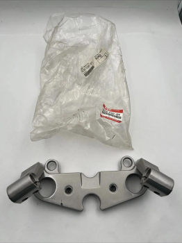 Suzuki GS500E Aufnahme Lenkerstummel Handlebar stub holder Original Neu XX22167