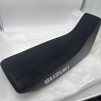 SUZUKI SITZBANK SITZ SEAT DR800 45111-31D00 NOS SA0008