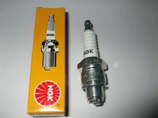 Yamaha Chappy LB50 LB80 Bop LB3-80 DT50M TY50M RD50M Zündkerze