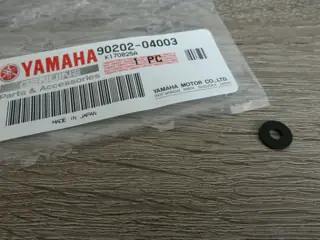 Yamaha Gummiunterlegscheibe für Auspuffemblem LB50 LB80 Chappy 90202-04003
