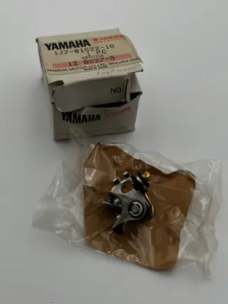 YAMAHA ZÜNDKONTAKT XS750 Contact Breaker Assy 1J7-81622-10 ORIGINAL NEU
