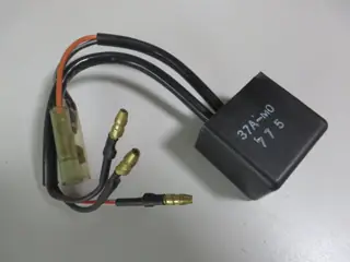 Yamaha CDI Einheit DT80 LC LCI Steuergerät Zündbox 37A-85540-M0 NOS