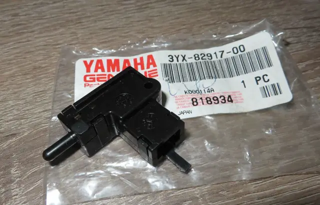 Yamaha Kupplungsschalter XJ600 XJ900 XVS1100 FZ1 TDM850 MT125 FZ8 3YX-82917-00 ORIGINAL