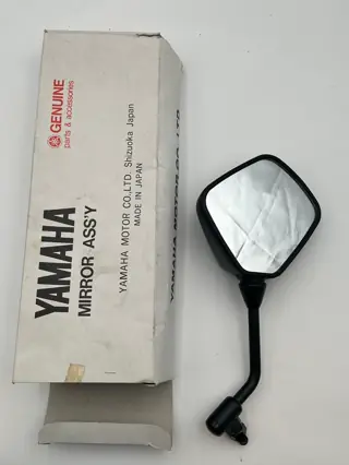 Yamaha Rückspiegel rechts 1986 RD350LC mirror right 1UA-26290-00