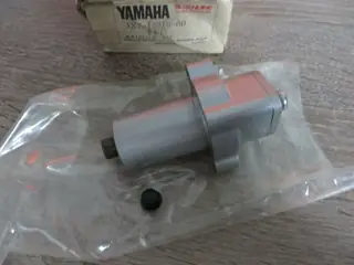 Yamaha Steuerkettenspanner XV750 XV1000 XV1100 Virago 4X7-12210-00 Original NEU