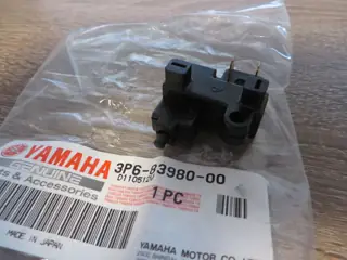 Yamaha Bremslichtschalter vorne FJR1300 stop switch 3P6-83980-00 original NEU