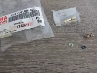 Yamaha Leerlauf Luftschraubensatz XJR1200 XJR1300 RP02 air screw 4RF-14105-00 Original
