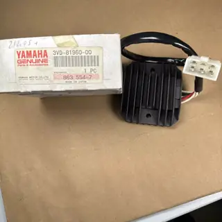 GLEICHRICHTER SPANNUNGSR RECTIFIER REGULATOR ASSY YA TDM850 3VD-81960-01 ORIGINAL NOS