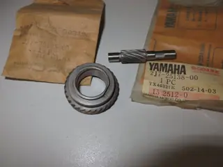 Yamaha Tachoantrieb TY50M DT50M gear drive meter 2J7-25135-00 Original