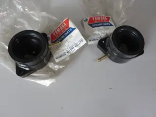 Yamaha Ansaugstutzen Satz XS250 joint carburetor Original
