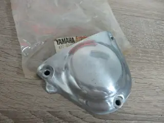 Yamaha Ölpumpendeckel DT175 DT1 DT100 oil pump cover 437-15416-01 Original NOS