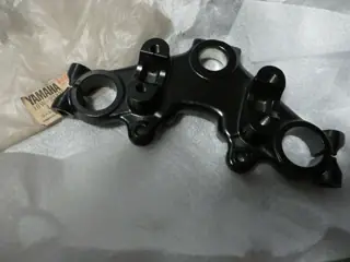 Yamaha Gabelbrücke Lenkerkrone RD80 LCII RD125 LC crown handle
