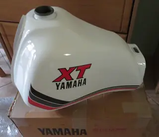 Yamaha Benzintank Fuel Tank  XT550 5Y1-24110-00-03 Original NOS (New Old Stock)