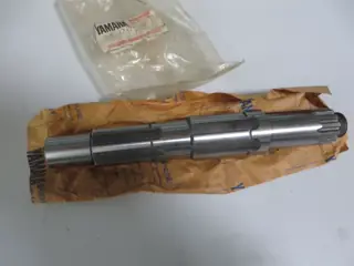 Yamaha Antriebswelle FZR600 FZR500 axle drive 3HE-17421-00 Original
