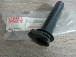 Yamaha Gaszug Führungsrohr Gasgriff SZR660 TT600 throttle guide 4GV-F6243-00 Original NEU