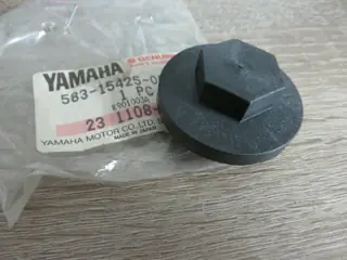 Yamaha Verschluss Stopfen für Zündkontrolle XT500 TT500 cover generator 583-15425-00 Original