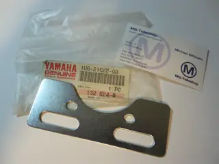 Yamaha Spritzschutz Befestigung XT500 band flap 1U6-21622-00 original NEU