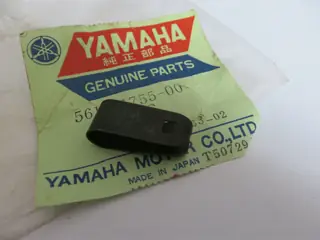 Yamaha Befestigungsklammer Öltank Entlüftungsrohr LB50 LB80 Chappy clamp oil tank Original