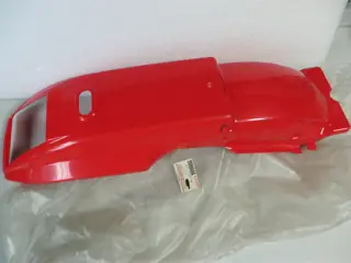 Yamaha Heck Fender DT80 LCII DT125 LC YPVS rear Fender raspberry red Original NOS