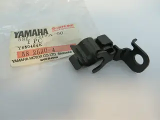 Yamaha Halteklammer Luftfilterkasten XJ900 XJ900F holder 58L-2419A-00 Original NEU