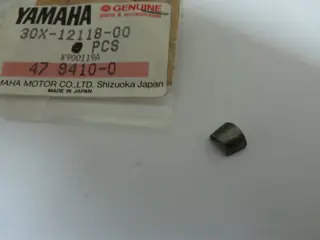 Yamaha Ventilkeil XT350 FJ1100 FJ1200 VMX1200 VMax XJR1200 XJR1300 TT350 Cotter Valve Original NEU