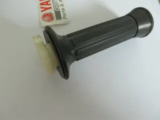 Yamaha Gasgriff XZ550 XS400 12E DOHC XJ650 T Turbo throttle grip 5G2-26240-00 original NEU