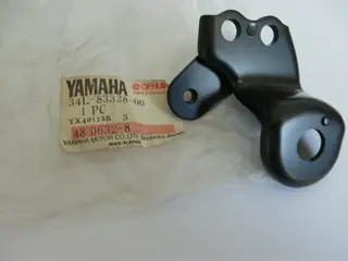 Yamaha Blinkerhalter vorne rechts XT600Z Tenere 34L flasher stay 34L-83328-00 Original NEU