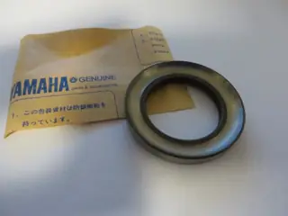 Yamaha Lenkkopflager Laufring TX750 XS650 XS1 XS2 XJ650 XJ750 SECA SRX600 XV1000 TR1 XZ550 256-23412-00 NOS