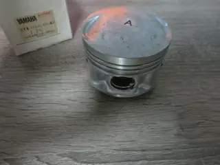 Yamaha Kolben SR250 Standart piston Original NEU