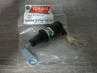 Yamaha Bremslichtschalter YDS5 stop switch 204-82530-00 Original NEU
