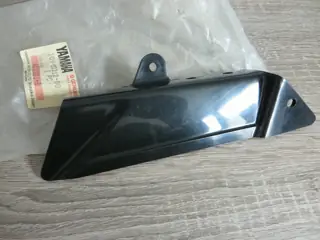 Yamaha Kettenschutz DT80 LC LCI DT125 LC chain case Original