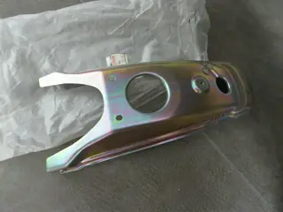 Yamaha Unterkonsole Heckfender DT50 MX DT 80 MX bracket rear fender 5J1-21617-00 Original NEU