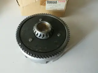 Yamaha Kupplungskorb DT50M TY50M RD50M TY80 1T0-16150-01 clutch basket